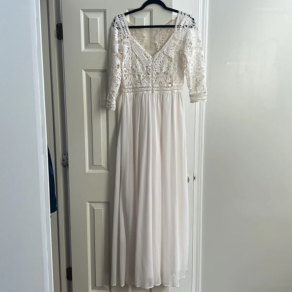 Cream Lace Maxi Dress - Picture 3 of 3